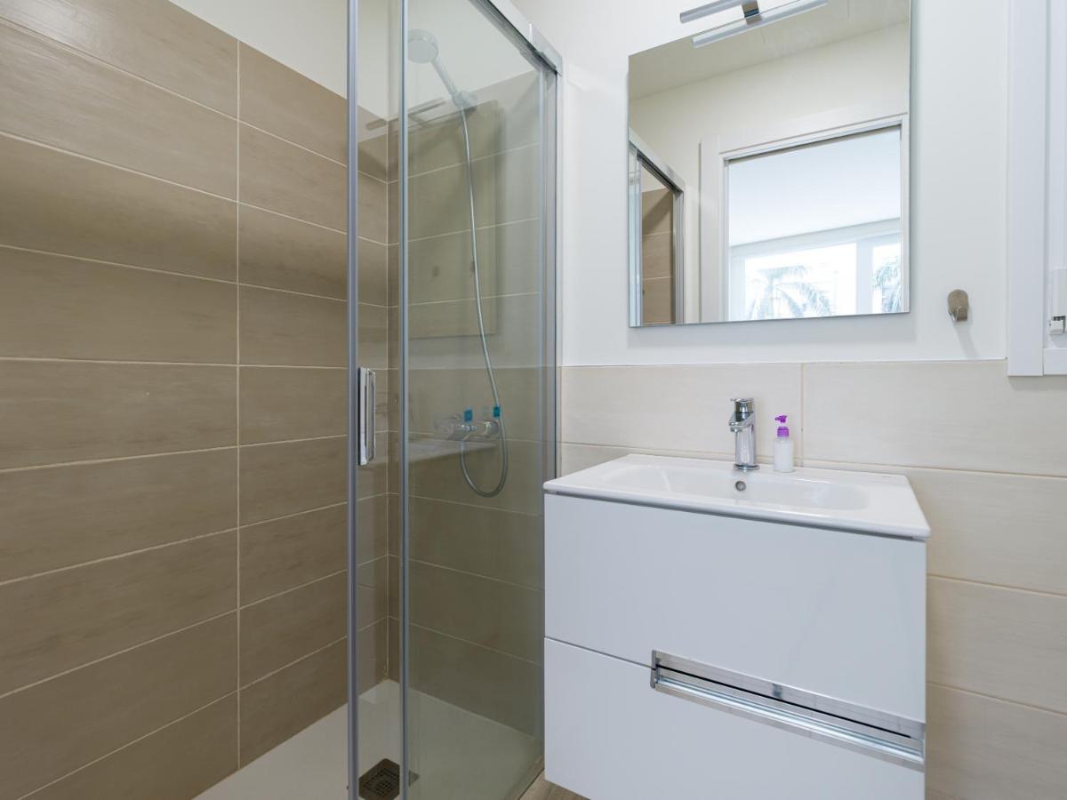 Homeforguest Modern Apartment In Las Canteras With Parking Las Palmas de Gran Canaria Exteriör bild